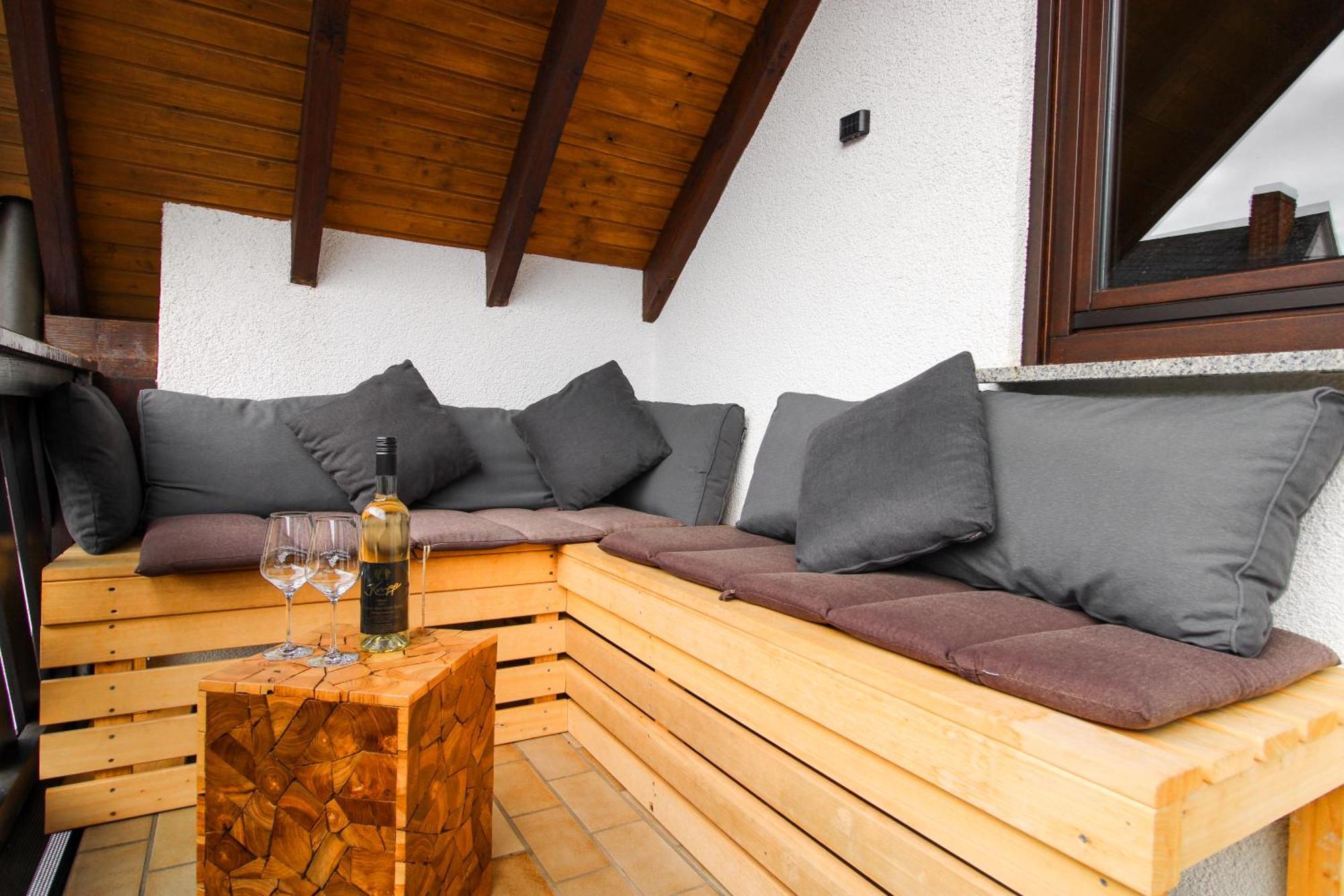 Stilvolle Wellness-Ferienwohnung In Neef Whirlpool, Sauna, Grill, Fitness, Billard & Moselblick Extérieur photo